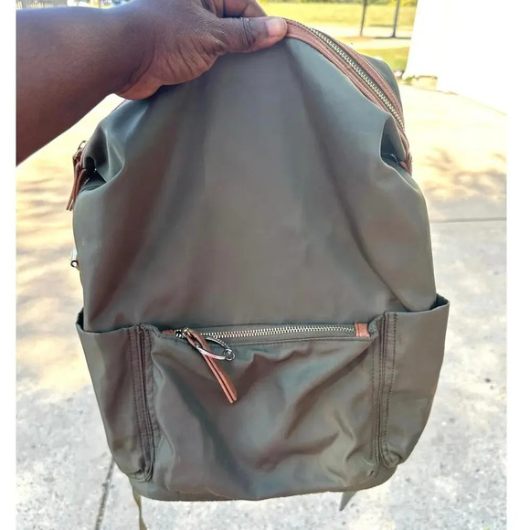 Tommy Bahama Olive Green Backpack - Picture 12 of 12